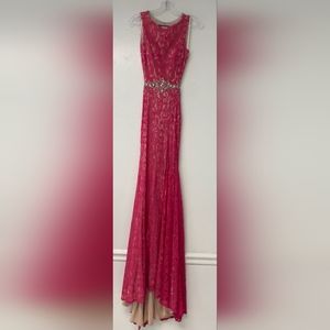 NWT Cinderella Divine, Size 4, Pink